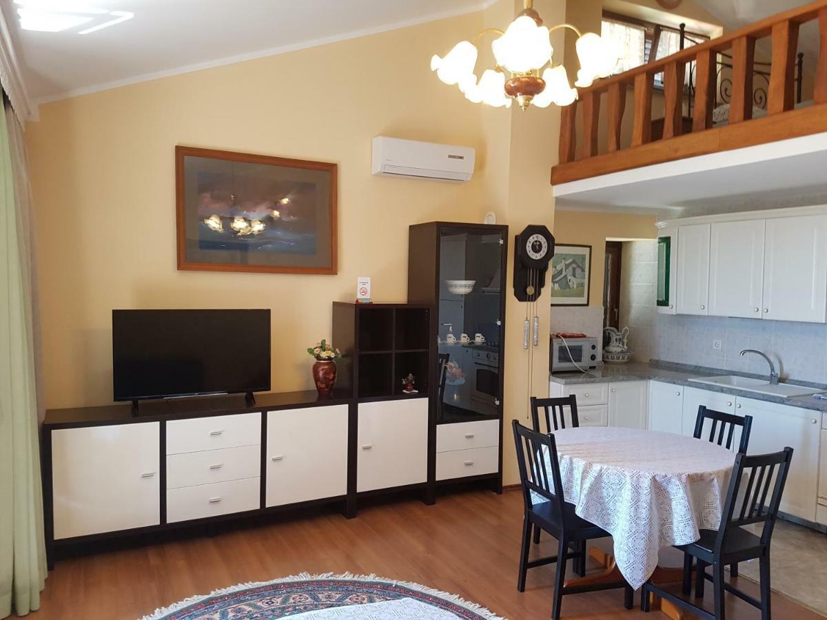 Apartments Villa Maran ウマグ エクステリア 写真